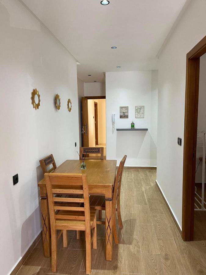 Appartement En M'Diq Centre Ville Pres De La Plage Екстериор снимка